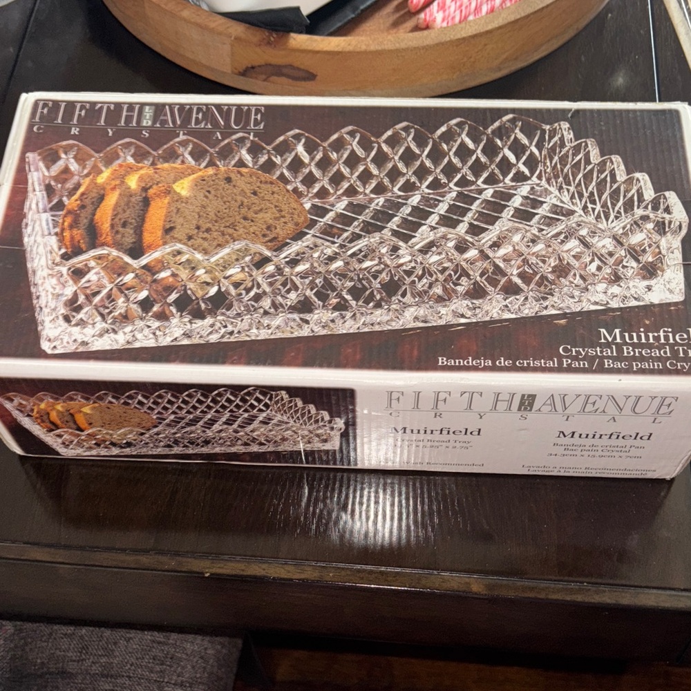 Fifth Avenue Crystal Bread Tray